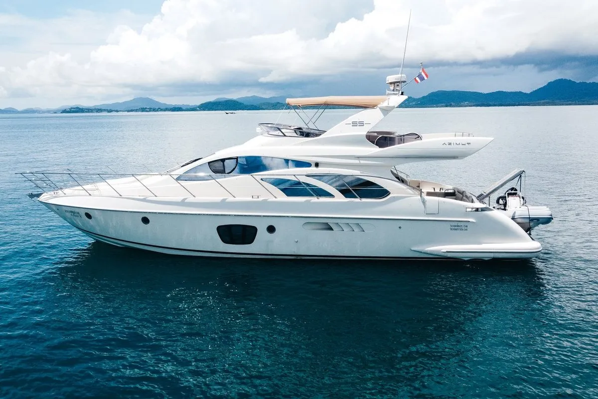 Azimut 55 - private charter in Phuket
