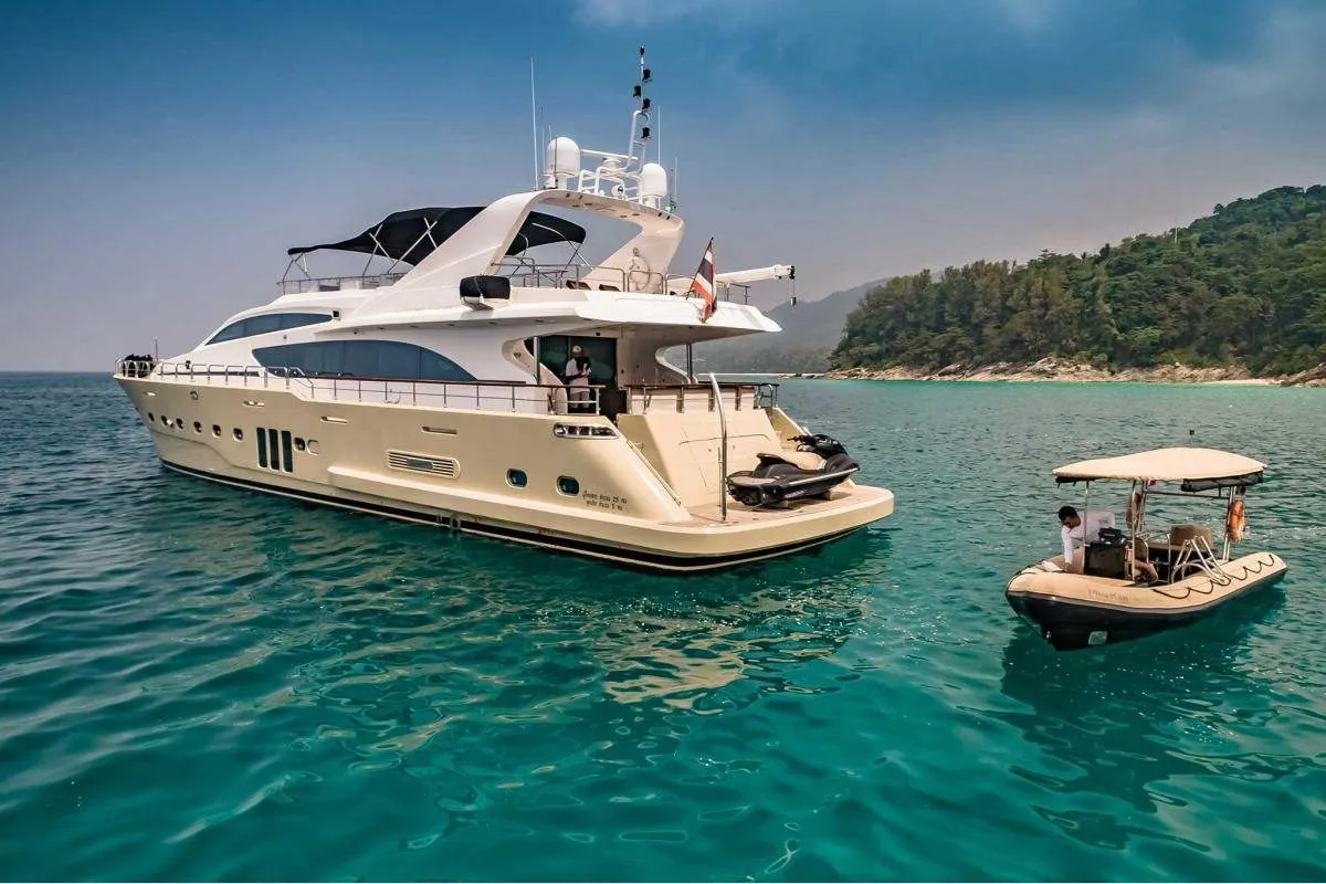 Bilgin 98 - private charter in Phuket