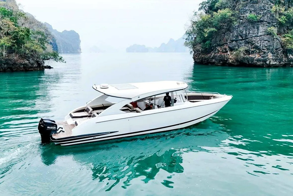 Luxury Cruiser - private charter in Phuket