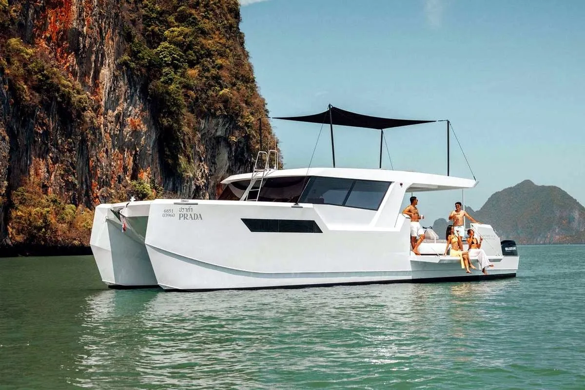 Prada 50 - private charter in Phuket