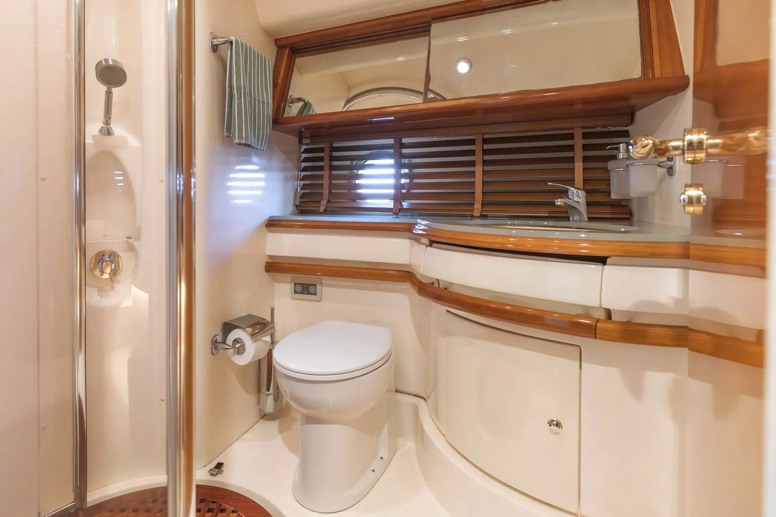 Azimut 55 photo 23