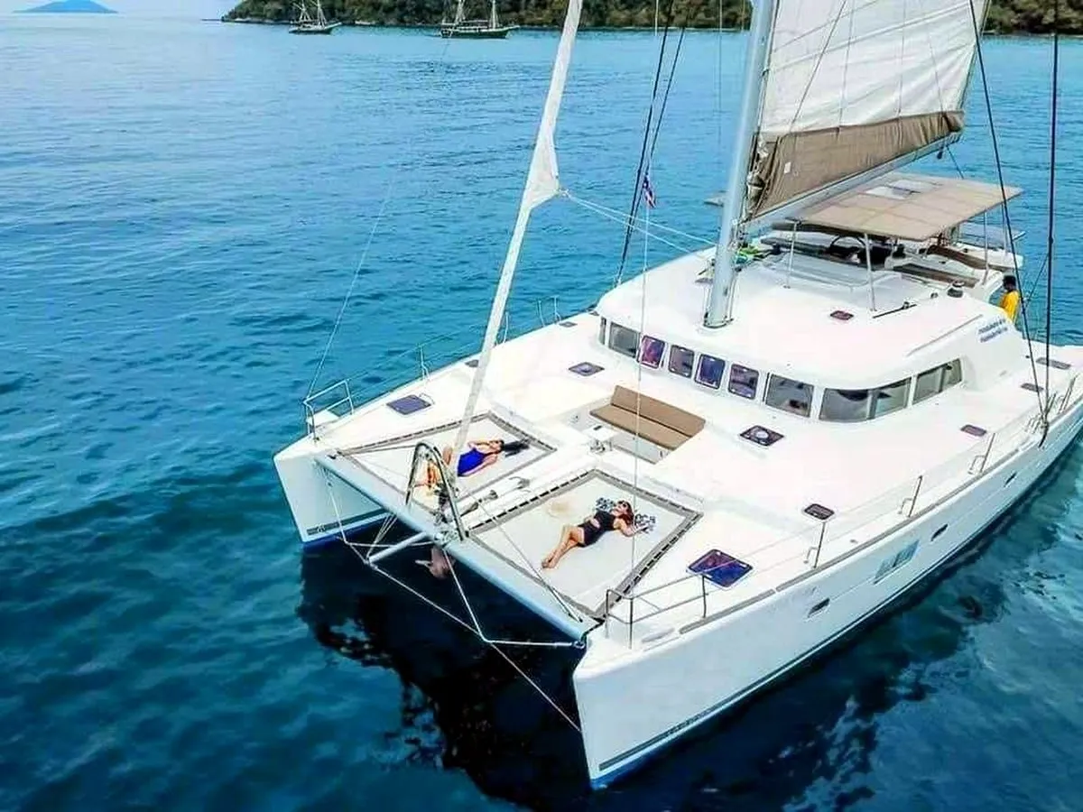 Lagoon 500 catamaran under sail
