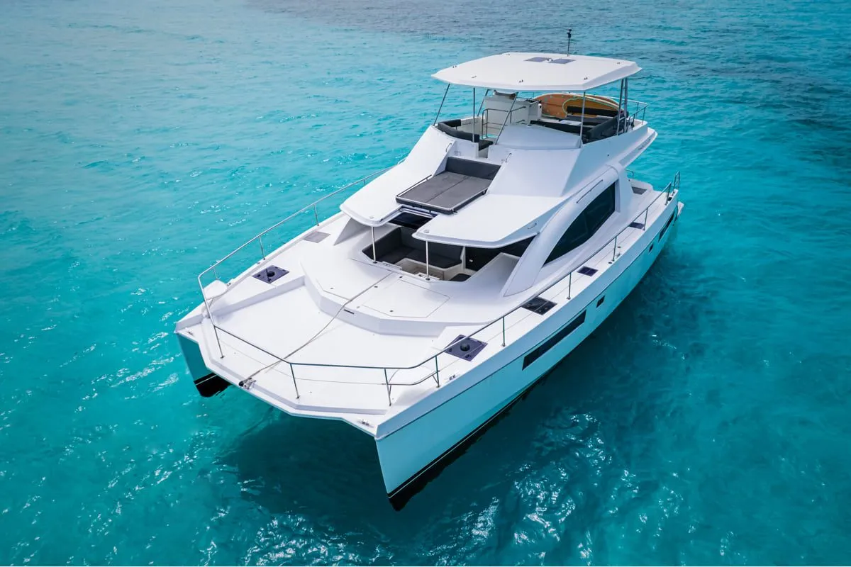 Leopard 51 PowerCat The Office